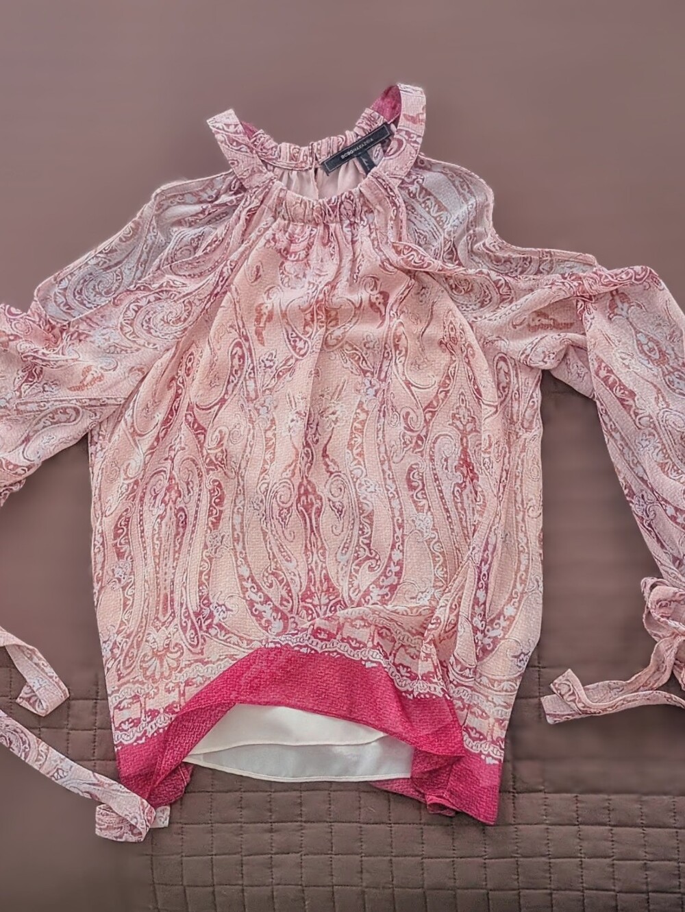 BCBGMaxAzria Like New! Pink Paisley Sheer Cold-Shoulder Blouse With Beige Liner